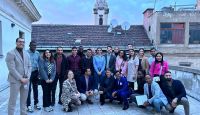 Könyvtárlátogatáson a Doktoranduszok Országos Szövetségének külföldi nagykövetei 